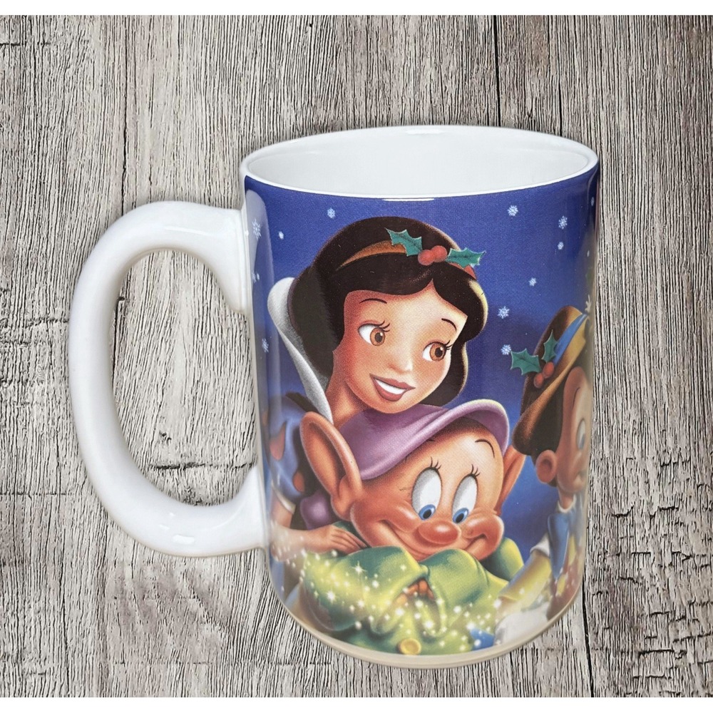Disney Store Exclusive 2004 Mug Mickey Pooh SnowWhite Pinocchio Dopey Tinkerbell